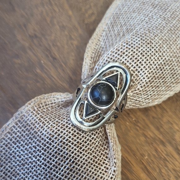 Premier Designs Black Stone Bohemian Silver Tone Harlow Ring,  Size 10.75 - Picture 1 of 5